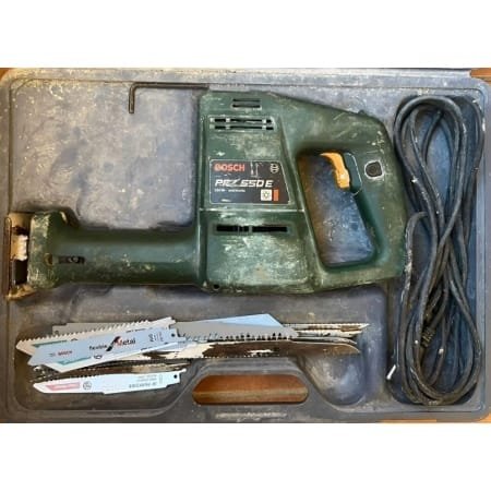 Scie sabre de la marque BOSCH - Coloris vert